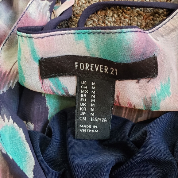 Forever 21 Floral Maxi Dress - Picture 3 of 6